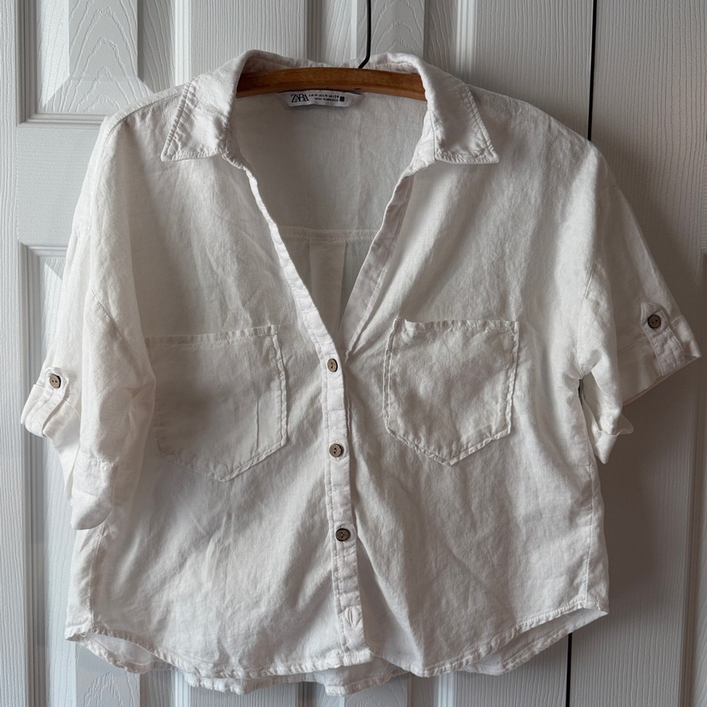 Zara Button down boxy top- medium